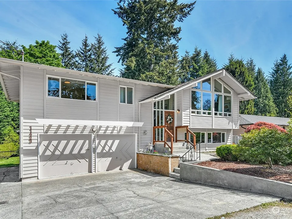 11423 38th Dr SE