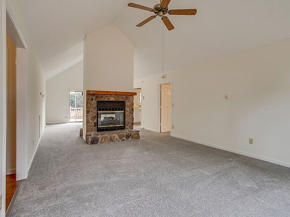 5th image of 11 Gatewood Dr