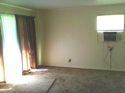 3rd image of 734 Garmon St
