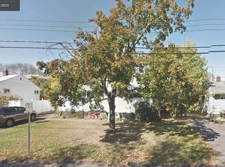 11 Valley View Ter, Spring Valley, NY 10977