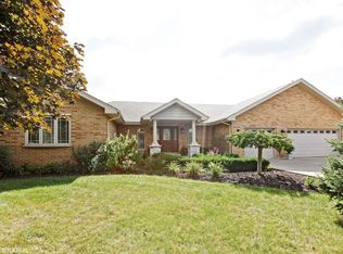 24211 S Harvest Hills Rd, Frankfort, IL 60423