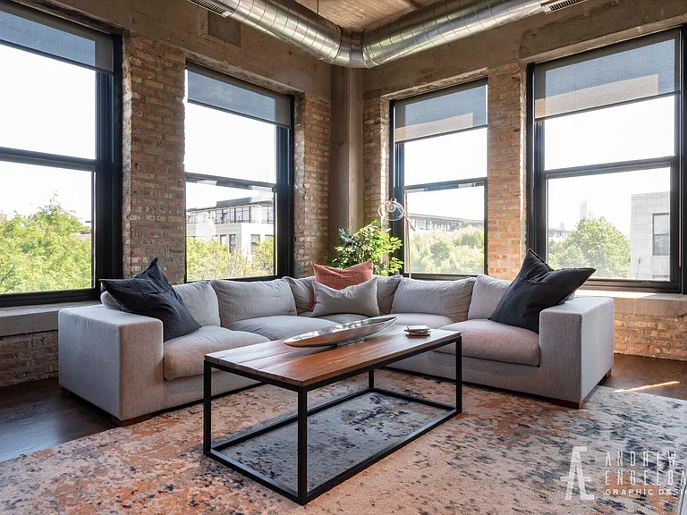 1111 W 15th St #322 — Photo 3