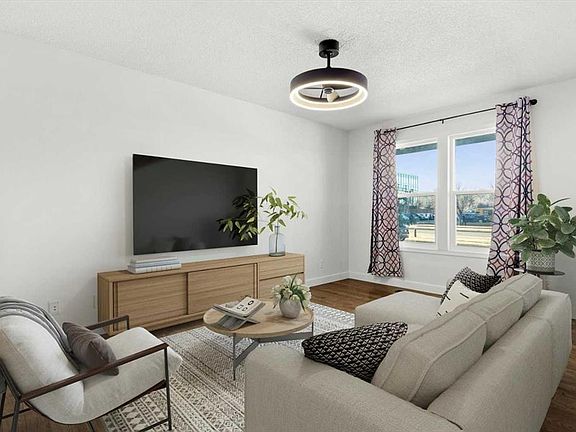4th image of 73 W Sunvale Cres SE