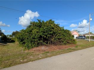 2806 39th St SW, Lehigh Acres, FL 33976