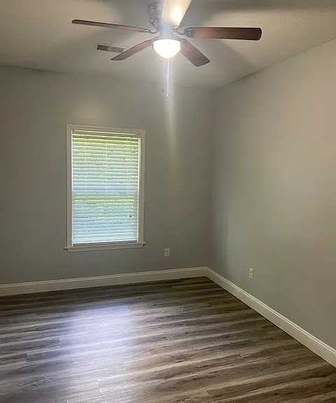 431 Logston Ln #1 — Photo 5