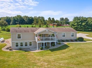 464 N Long Lake Rd, Albion, IN 46701