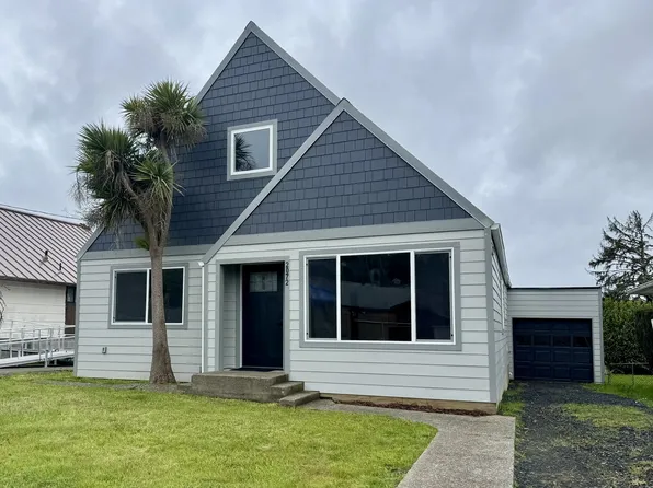 2072 Harrison St, North Bend, OR 97459