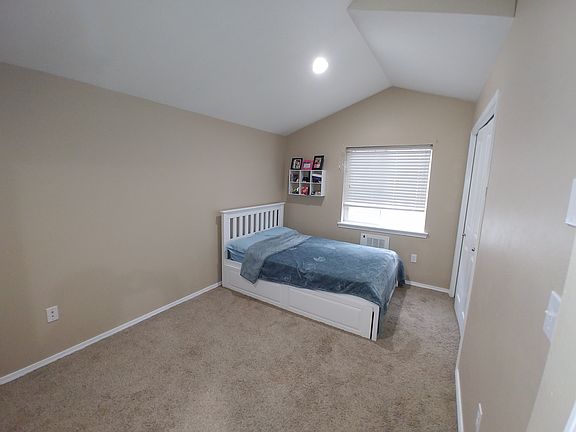 4th image of 12333 28th Ave NE