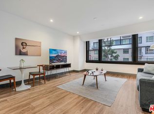 932 S Hill St APT 405, Los Angeles, CA 90015
