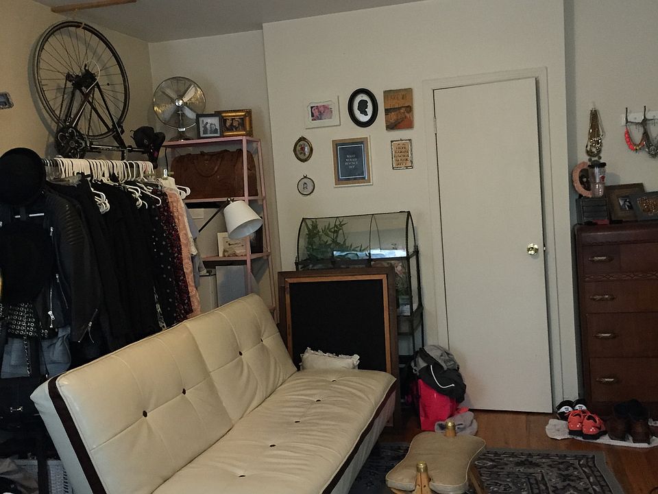 2nd image of 702 Fulton St APT 2