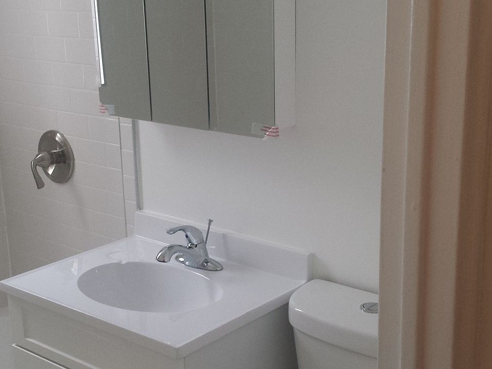 2nd image of 2559 Sedgwick Ave APT 6H