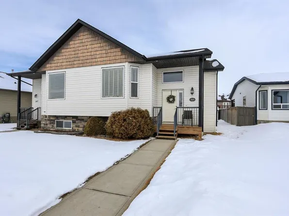 265 S Jenner Cres, Red Deer, AB T4P 0B5