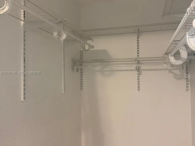1004 San Remo Cir — Photo 15