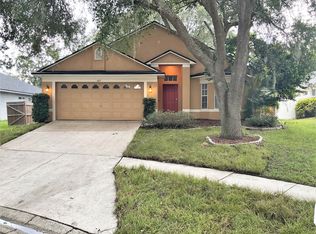 403 Valencia Park Dr, Seffner, FL 33584