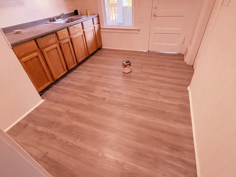 948 Royal Rd #2 — Photo 3