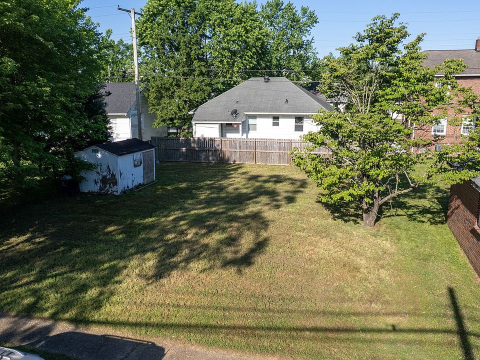 1st image of 1012 Dodson St