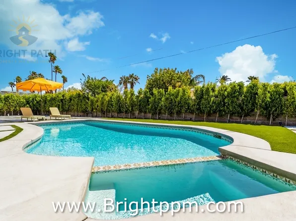 2240 N San Gorgonio Rd, Palm Springs, CA 92262