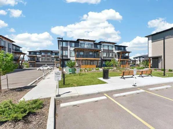10060 N 46th St NE #708, Calgary, AB T3J 2H8