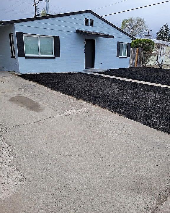 1st image of 109 Fir St