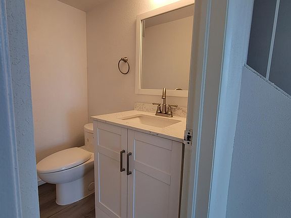 3rd image of 5249 Carousel Dr #1