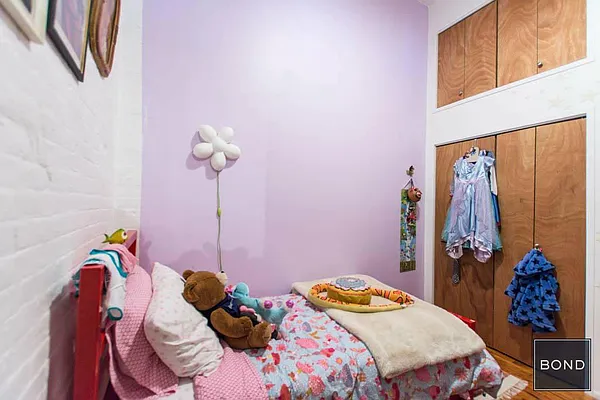 Rented by Bond New York | media 24