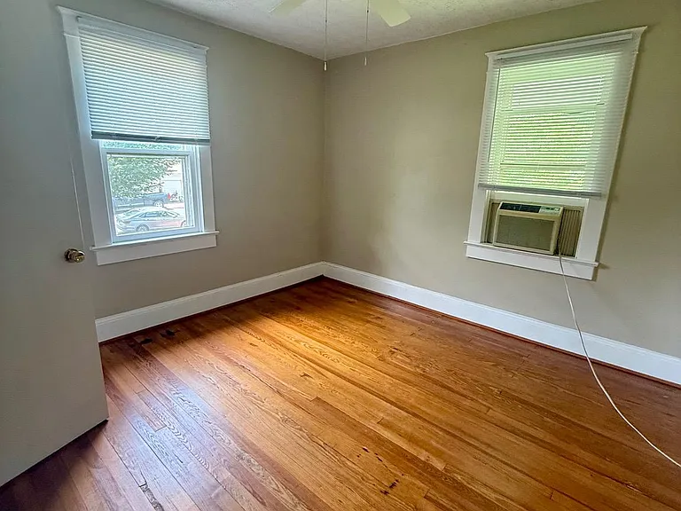 317 S Kent St — Photo 13