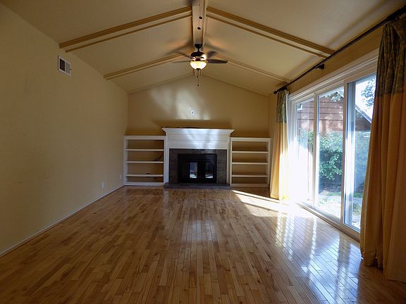 5th image of 812 E Robinhood Dr