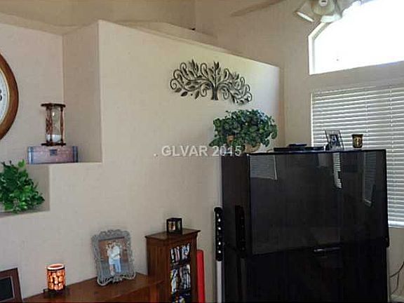 5th image of 1180 Coral Rainbow Ave