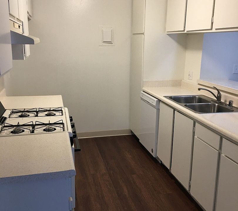 Westbay Elden 2311 Elden Ave Costa Mesa, CA Zillow Apartments for