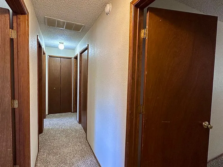 970 S 55th Pl — Photo 16