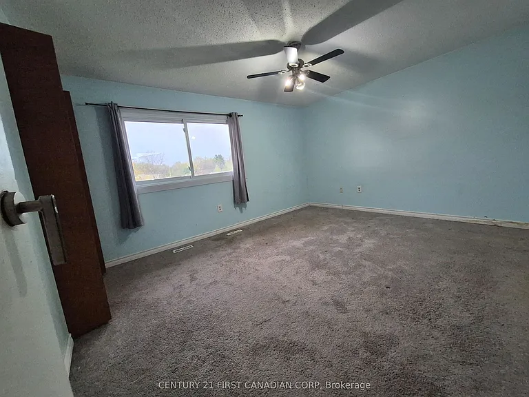 110 Deveron Cres #26 — Photo 4