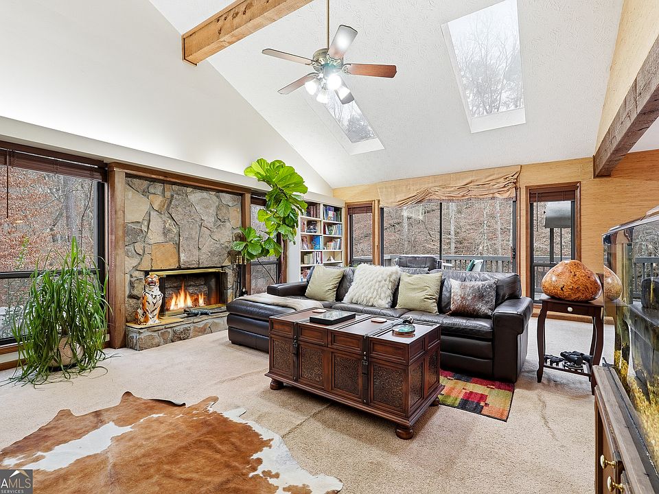 1st image of 3732 Whitney Pl