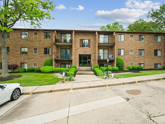 2nd image of 5442 Bluesky Dr Unit 7