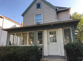 1104 Garnett Pl, Evanston, IL 60201