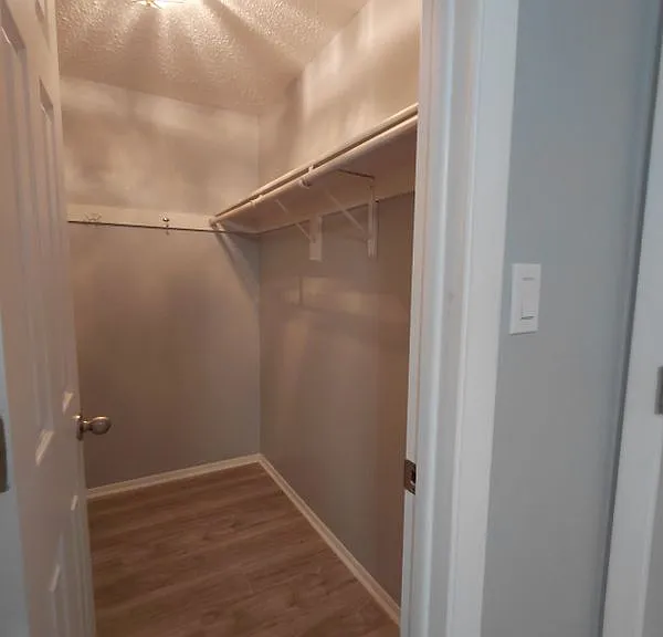20263 Hamilton Ave — Photo 12