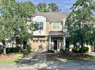 209 Murray Glen Dr, Cary, NC 27519