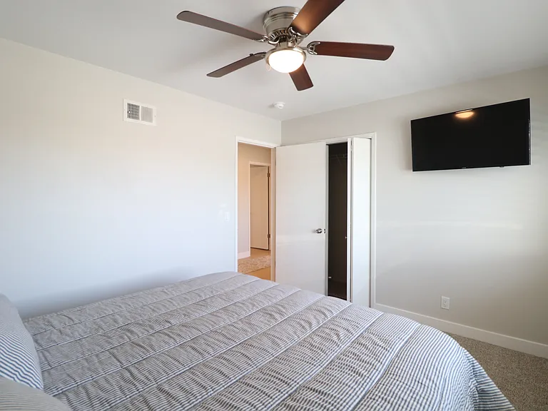 586 Poppy Ln — Photo 17