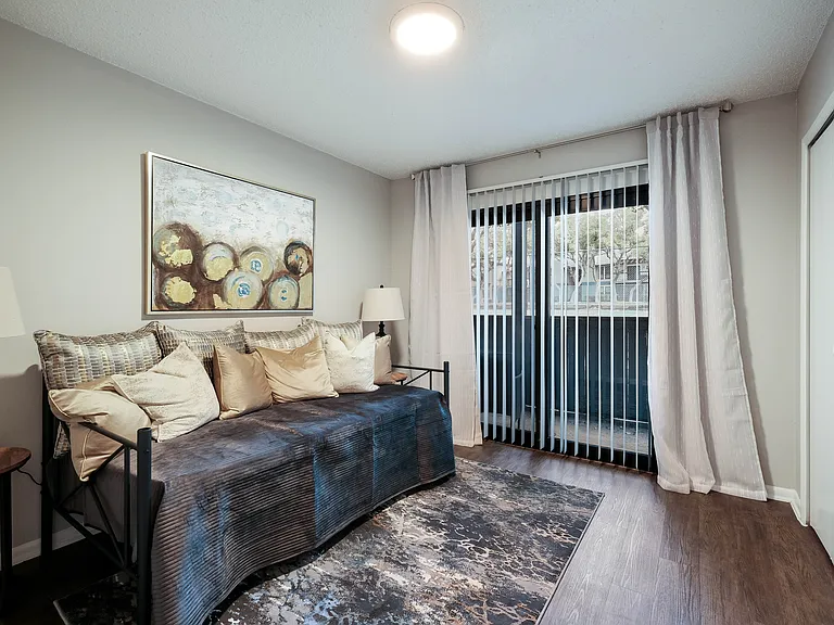 Seville — Photo 5