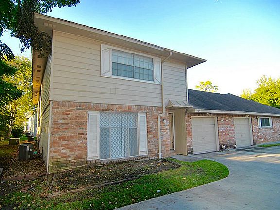 3rd image of 17140 Blackhawk Blvd