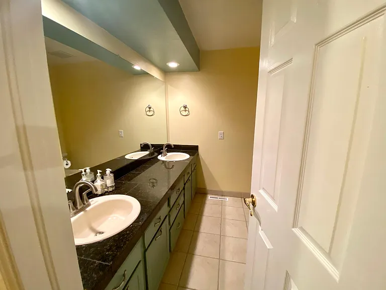 Hallway full bathroom.