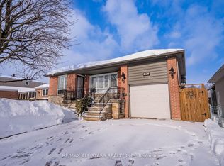 36 Midcroft Dr, Toronto, ON M1S 1X2