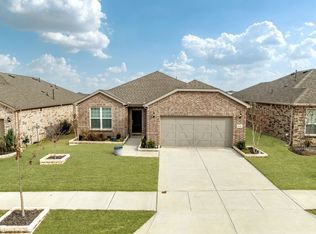 1037 Old Glory Dr, Aubrey, TX 76227