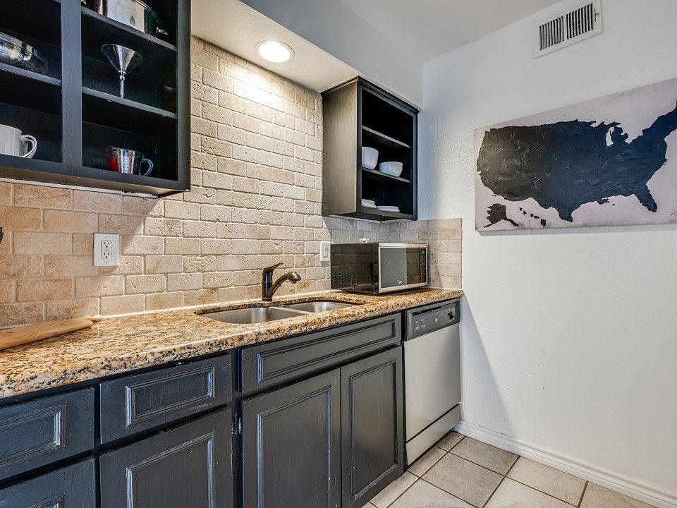1st image of 4810 McKinney Ave APT 204