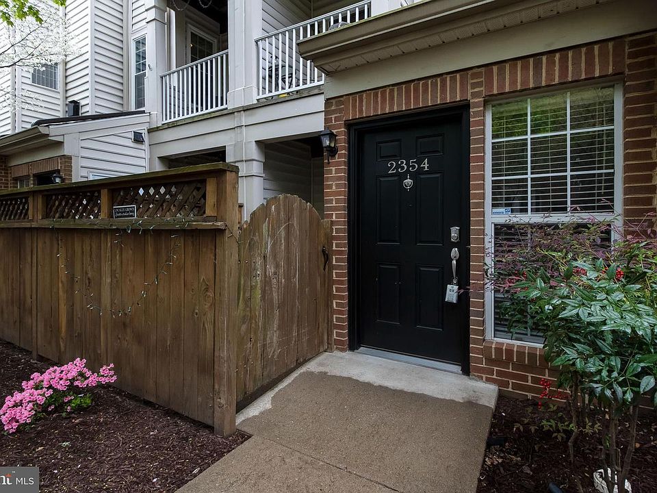 1st image of 2354 Garnett Dr