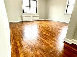 86-35 Myrtle Ave #C3, Ridgewood, NY 11385