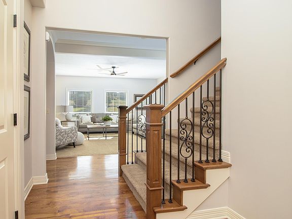 4th image of 7707 Ponderosa Dr