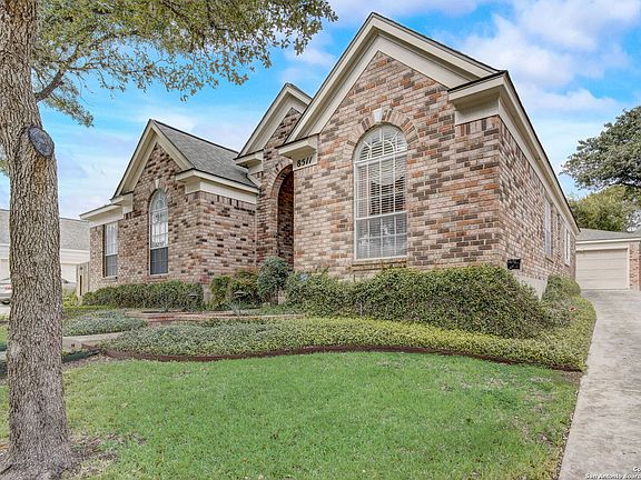 4th image of 8511 CARLTON WOODS DR