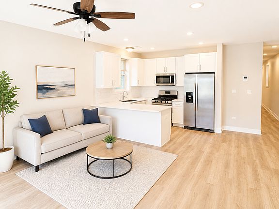 2nd image of 6622 S University Ave #1