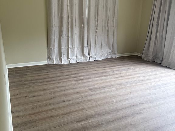 3rd image of 101 N Eola Dr APT 1