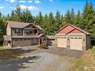 25323 182nd St E, Orting, WA 98360